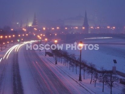 Зимний вечер с видом на Кремль - фото №369