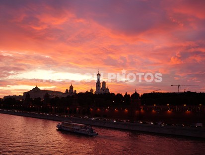 Вид на Москва-реку на закате - фото №35