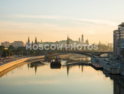 Рассвет на Москва-реке - фото №629