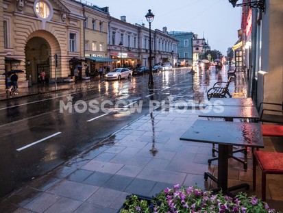 Большая Никитская улица в дождь - фото №696
